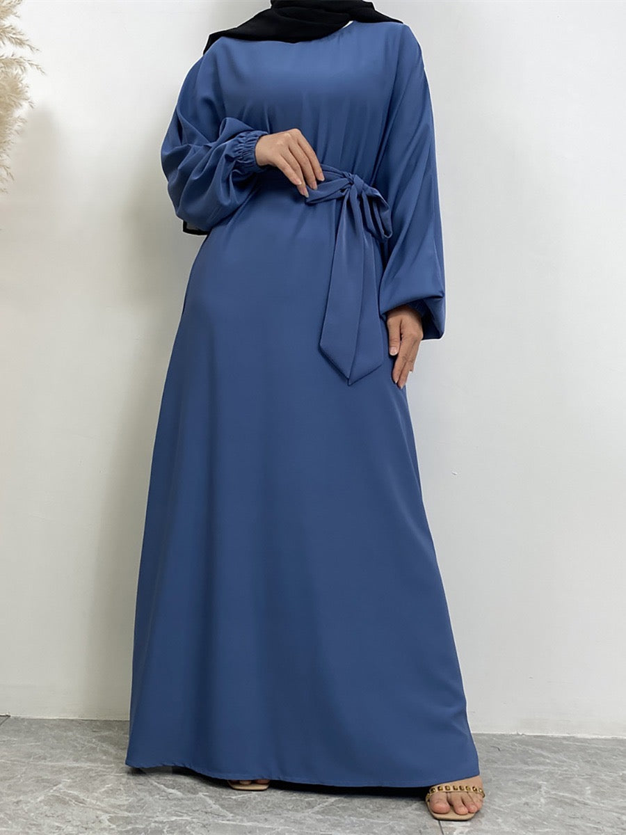 Serene Silhouette Abaya - Closed Arm Edition